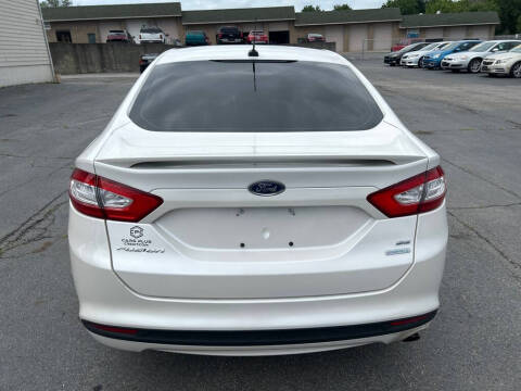 2013 Ford Fusion SE