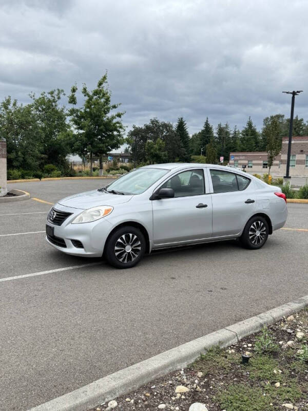 2013 Nissan Versa 1.6 S