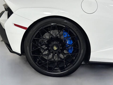 2021 Lamborghini Huracan STO