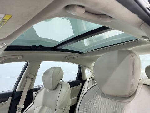 2017 Genesis G80
