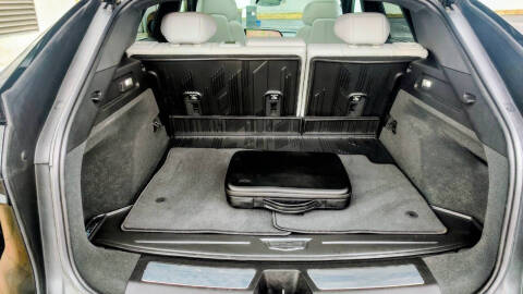 2024 Cadillac LYRIQ Luxury 1