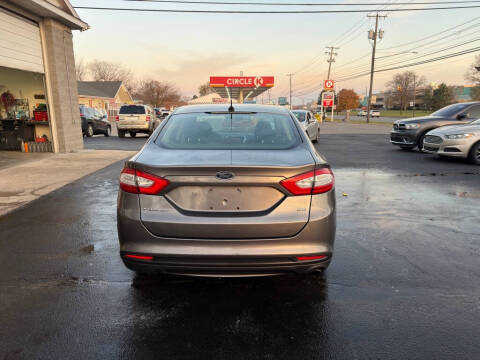 2014 Ford Fusion SE