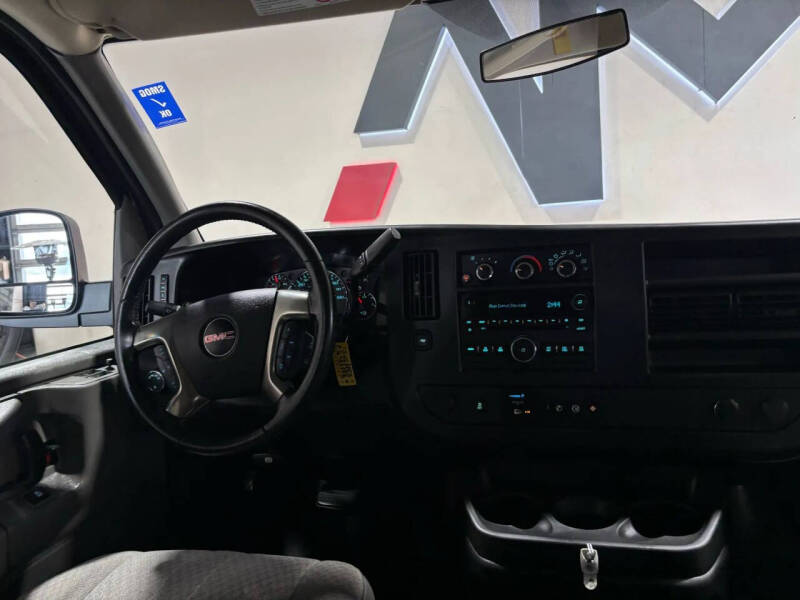 2012 GMC Savana LT 2500