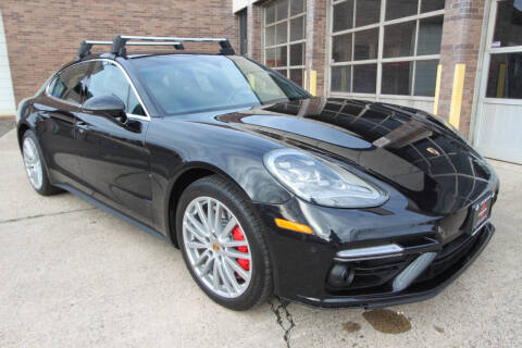 2017 Porsche Panamera Turbo