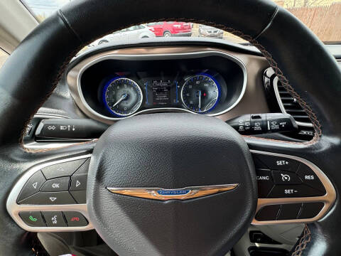 2017 Chrysler Pacifica Touring-L