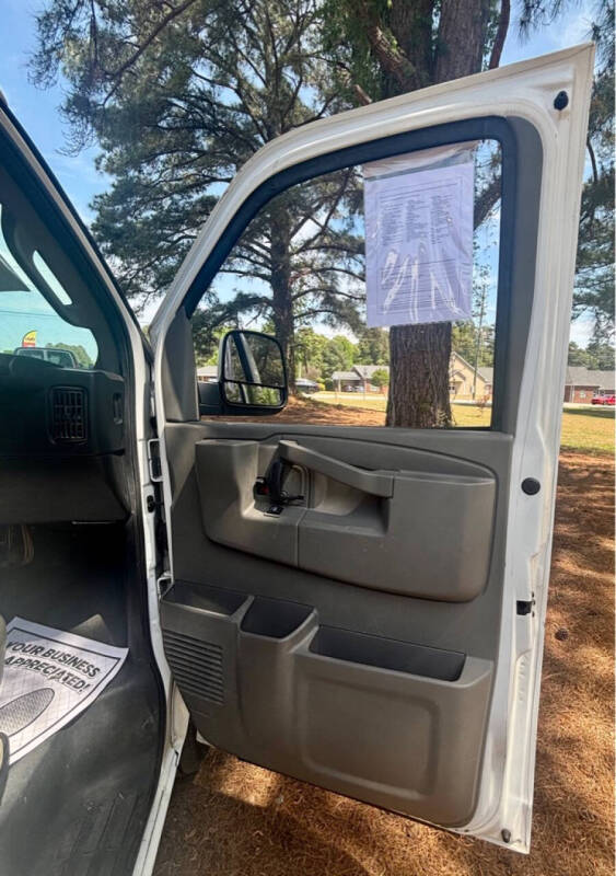 2017 GMC Savana 2500