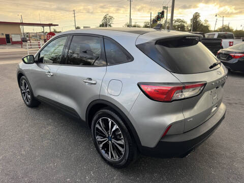 2021 Ford Escape SE