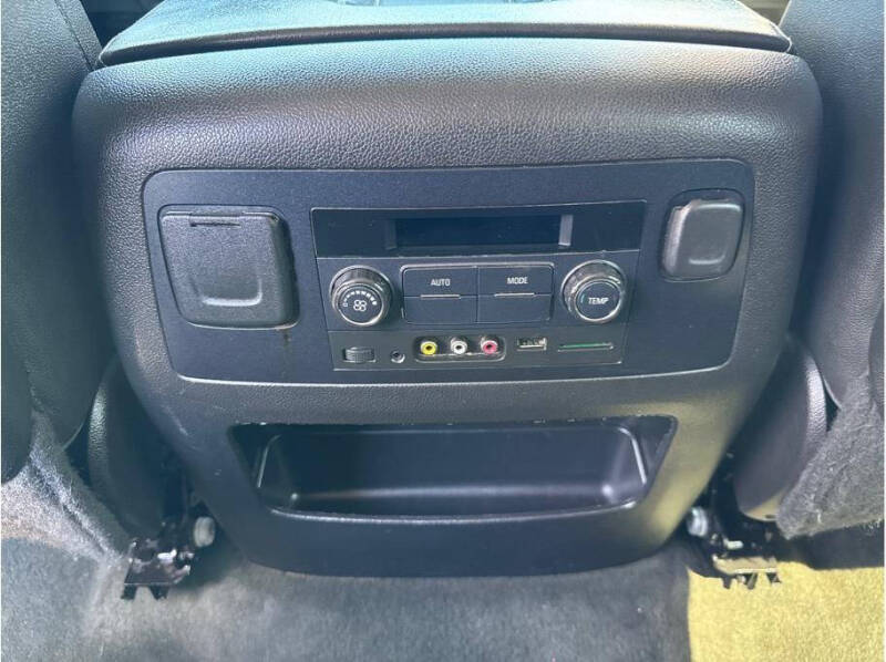 2015 Chevrolet Suburban LT