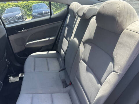 2018 Hyundai Elantra