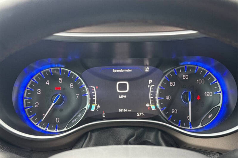 2017 Chrysler Pacifica Touring-L Plus