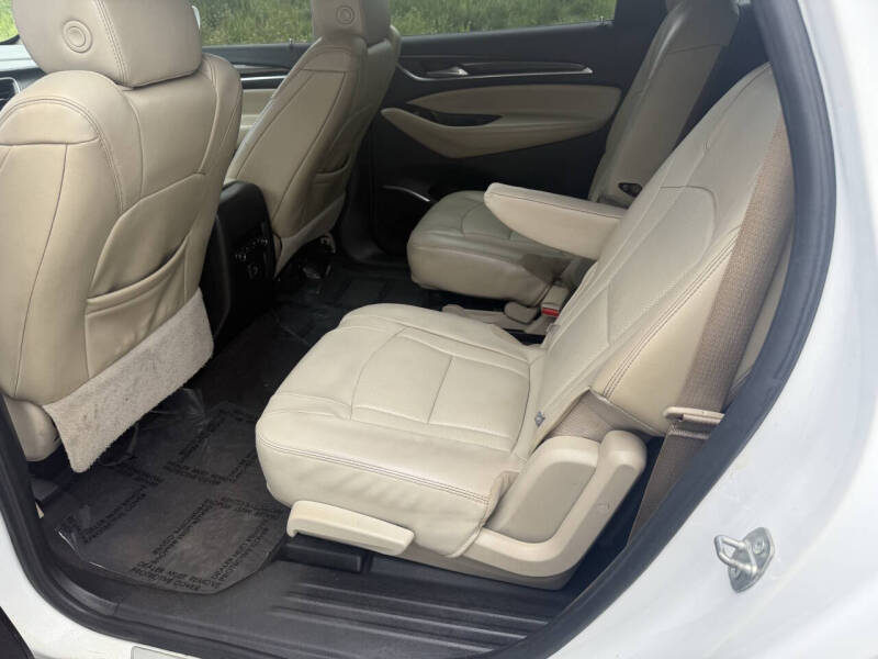 2020 Buick Enclave Essence