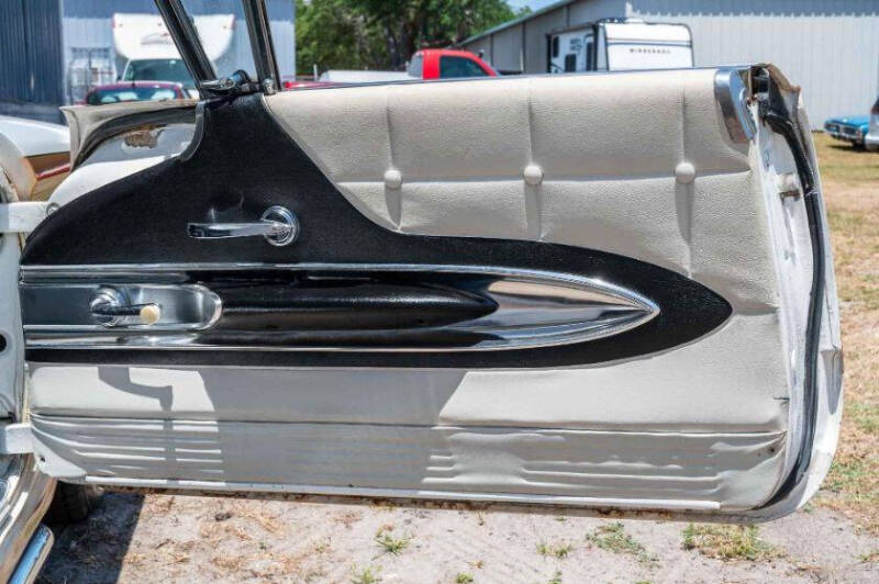 1960 Ford Thunderbird