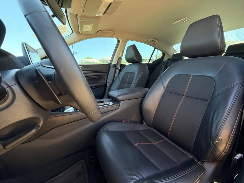 2021 Nissan Altima 2.5 SR