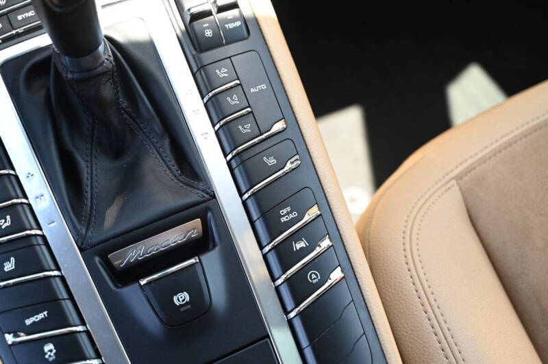 2018 Porsche Macan S