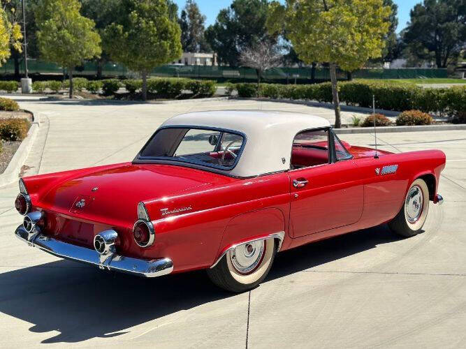 1955 Ford Thunderbird