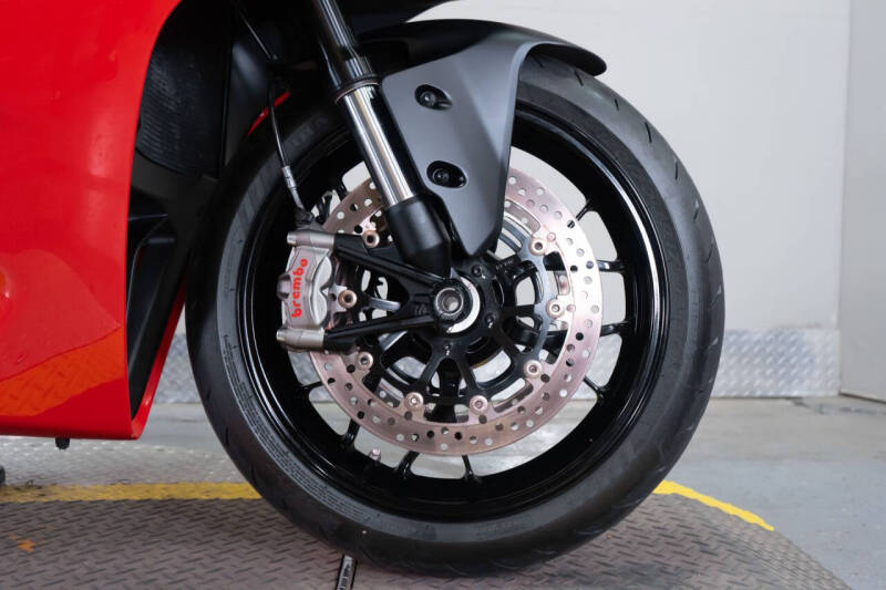 2026 Ducati Panigale V2
