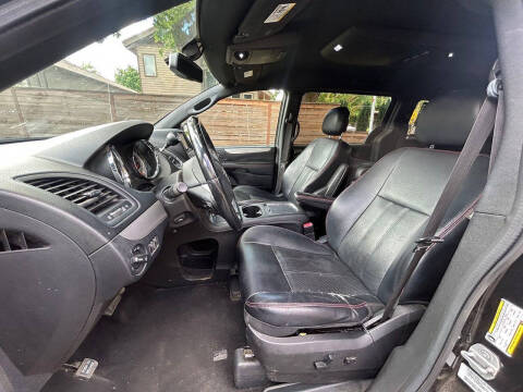 2013 Dodge Grand Caravan R/T