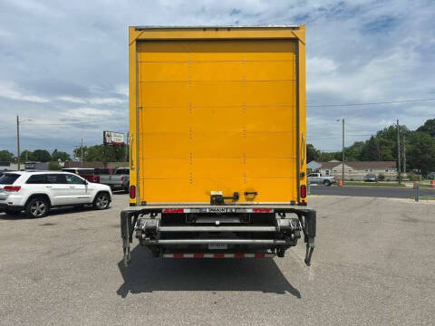 2020 Freightliner M2 106
