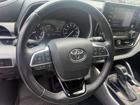 2021 Toyota Highlander XLE