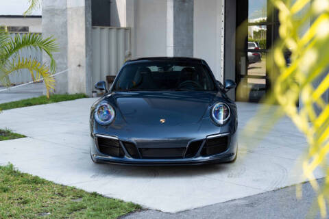 2017 Porsche 911 Carrera GTS