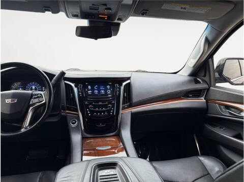 2018 Cadillac Escalade ESV Premium Luxury