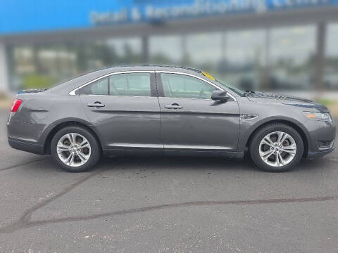 2019 Ford Taurus SE