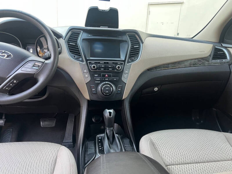 2017 Hyundai Santa Fe Sport 2.4L