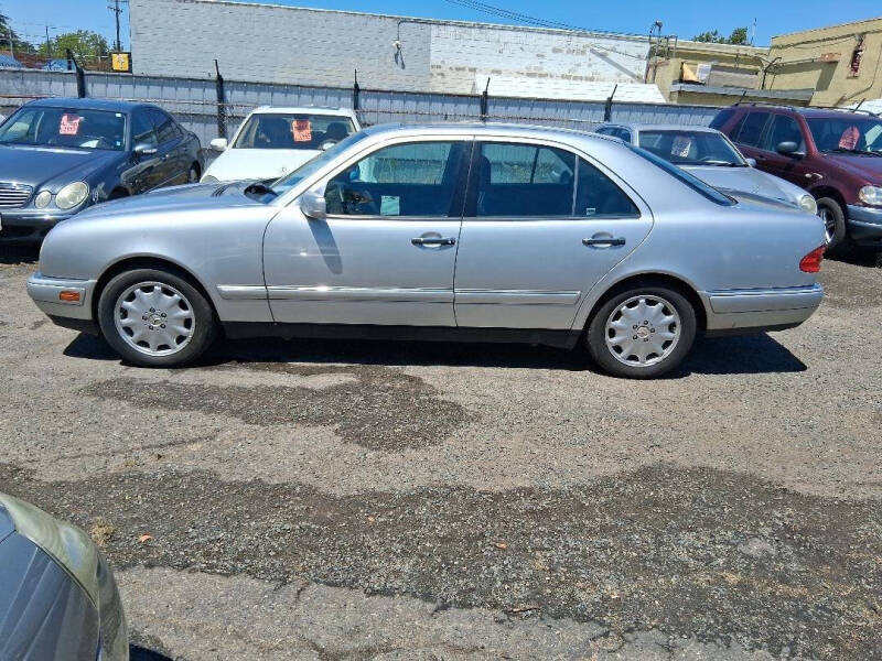 1999 Mercedes-Benz E-Class E 320