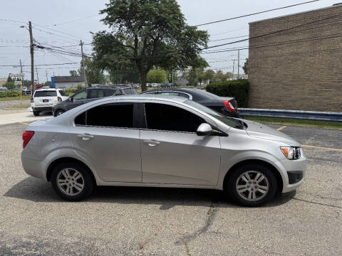 2016 Chevrolet Sonic LT Auto