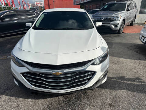 2020 Chevrolet Malibu for sale at Molina Auto Sales in Hialeah FL