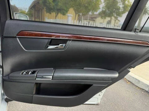 2010 Mercedes-Benz S-Class S 550