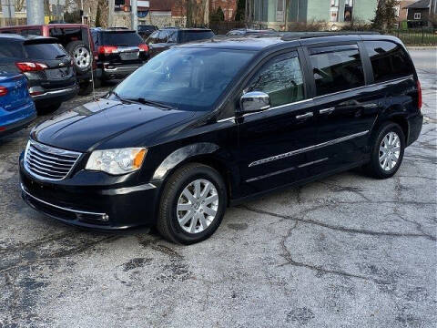 2012 Chrysler Town and Country for sale at Sunshine Auto Sales in Huntington IN