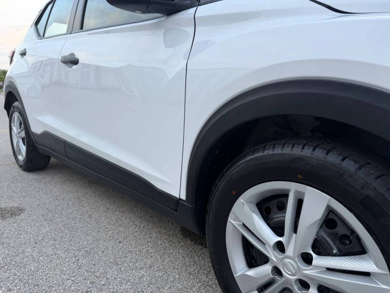 2023 Nissan Kicks S