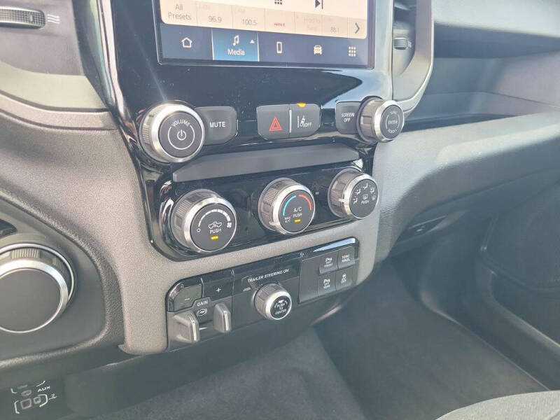 2026 RAM 1500 Express