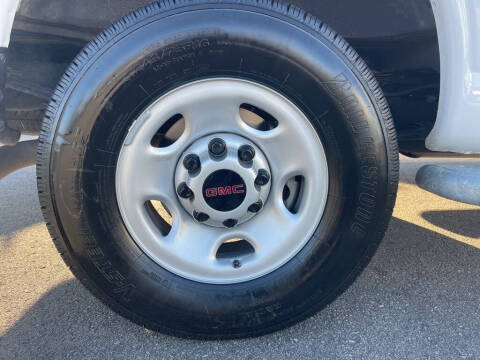 2023 GMC Savana 2500