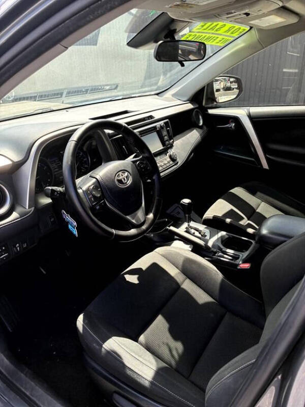 2017 Toyota RAV4 XLE