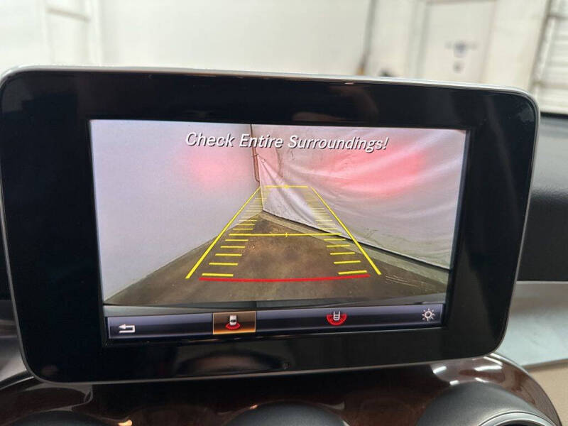 2017 Mercedes-Benz GLC GLC 300