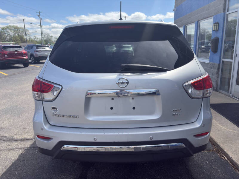 2014 Nissan Pathfinder SV