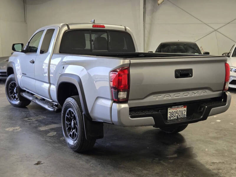 2019 Toyota Tacoma SR