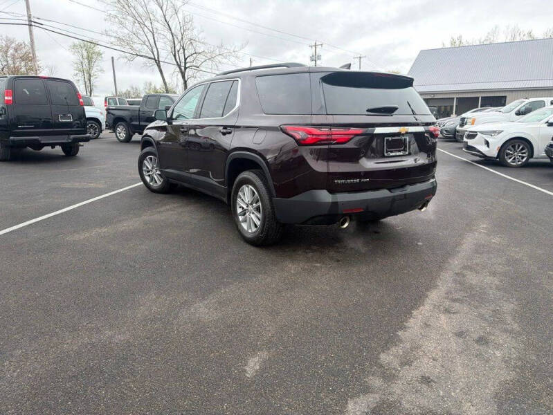 2022 Chevrolet Traverse LT Cloth