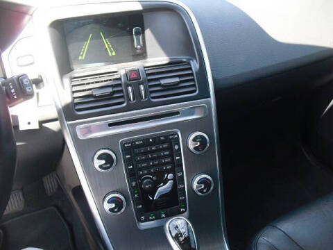 2016 Volvo XC60 T5 Drive-E Premier