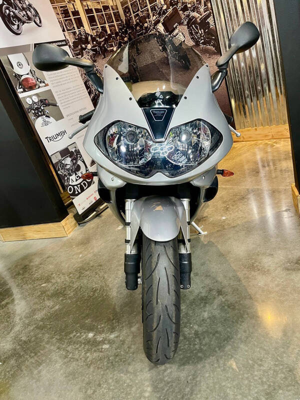 2001 Triumph Daytona 995i