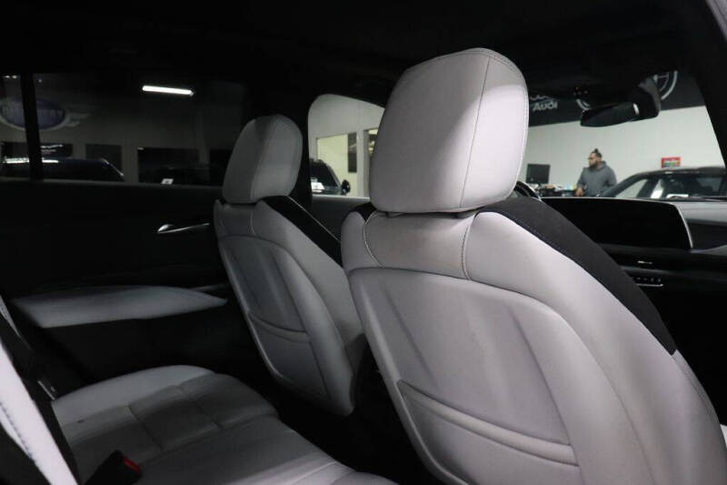 2024 Cadillac XT4 Sport