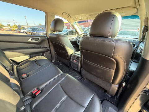 2014 Nissan Pathfinder SL