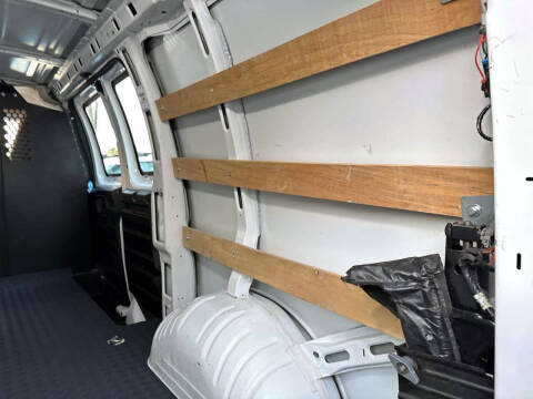 2024 GMC Savana 2500