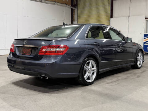 2011 Mercedes-Benz E-Class E 550 Sport 4MATIC