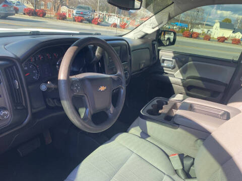 2018 Chevrolet Silverado 1500 Custom