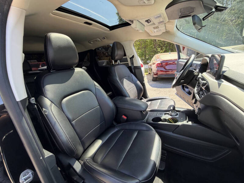 2022 Ford Escape Hybrid SEL