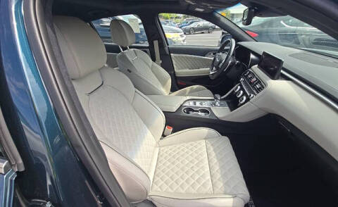 2023 Genesis G70