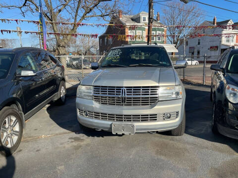 2007 Lincoln Navigator for sale at Chambers Auto Sales LLC in Trenton NJ